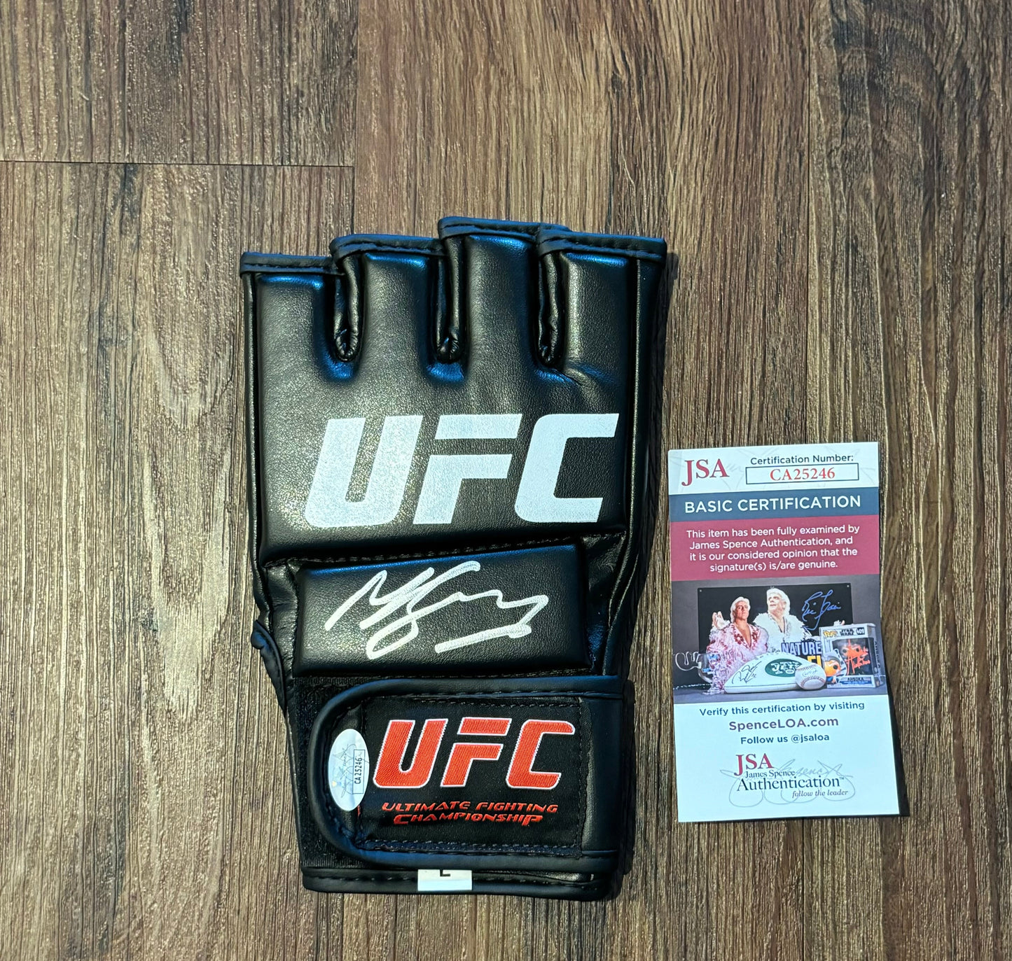 Michael Bisping Signed UFC Glove JSA certified