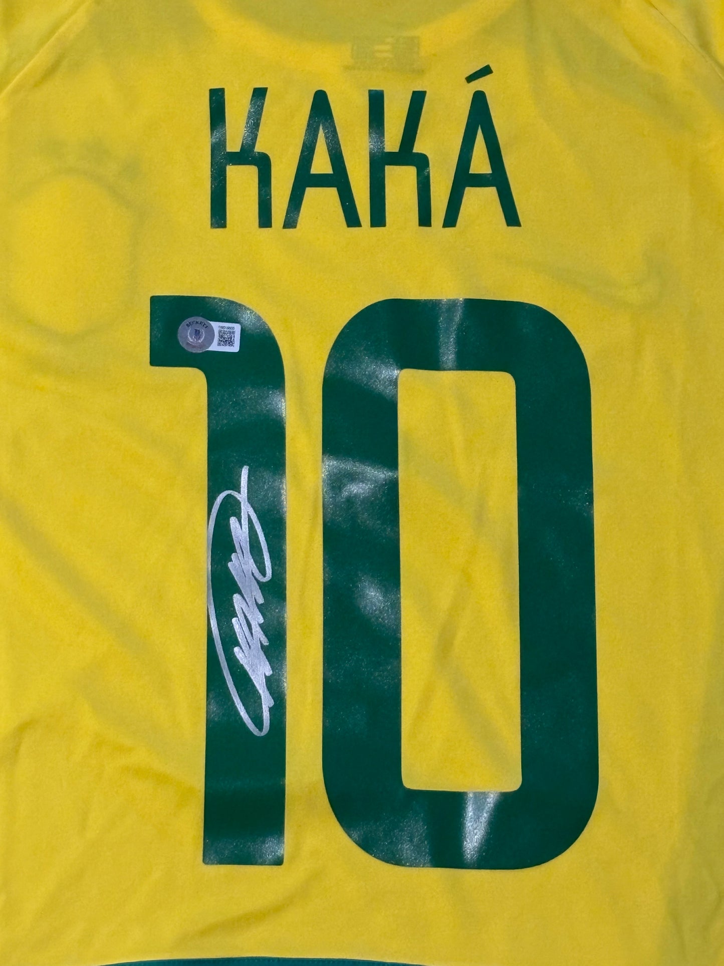 Kaka signed Brazil 2002 shirt Beckett certified QR Holo