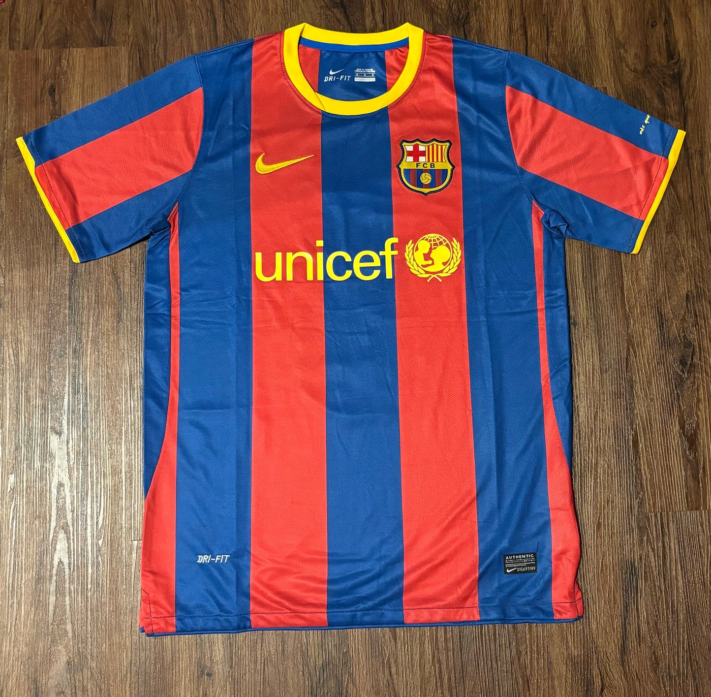 Xavi Signed Barcelona Shirt Beckett COA QR Holo