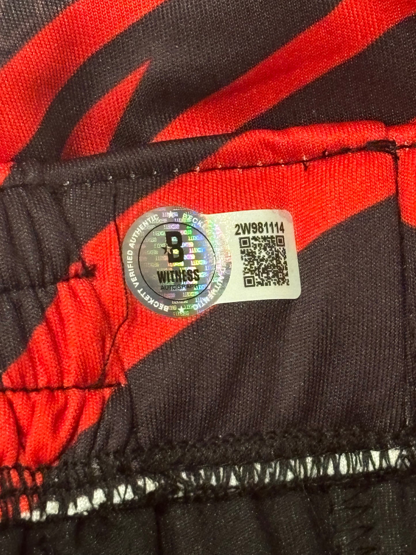 Yair Rodriguez Signed UFC Shorts Mexico Red Beckett Certfied QR Holo COA