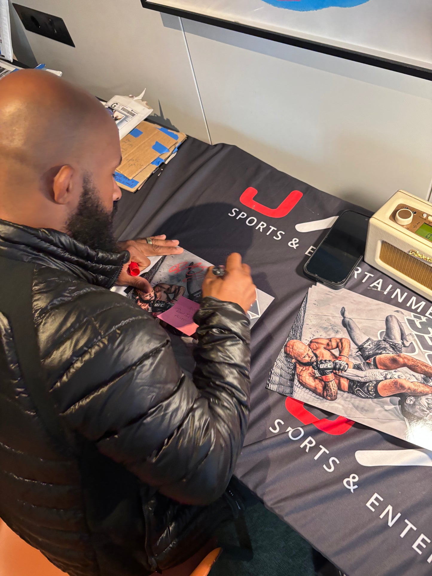 Demetrious Johnson Signed 8X10 Photo