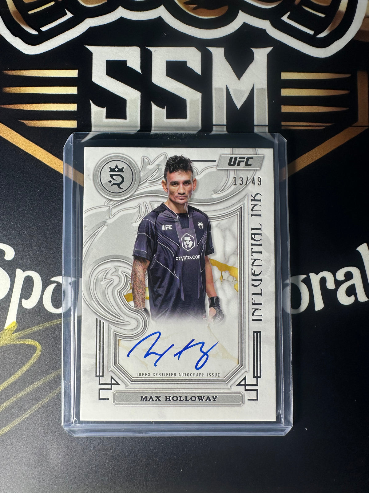 Topps 2024 Royalty UFC influential ink Max Holloway Auto /49