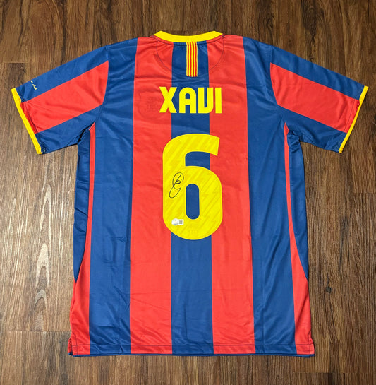 Xavi Signed Barcelona Shirt Beckett COA QR Holo
