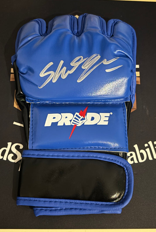 MAURICIO SHOGUN RUA SIGNED PRIDE FIGHTING MMA GLOVE BECKETT AUTHORISED/WITNESSED